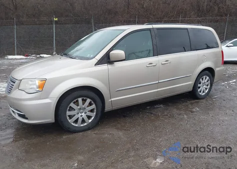 2013 Chrysler Town & Country Touring from USA, damaged, VIN 2C4RC1BGXDR802596